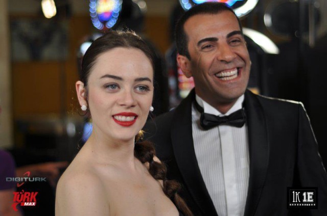 1 Kadın 1 Erkek Fotoğrafı