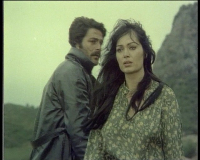 Selvi Boylum Al Yazmalım Fotoğrafı