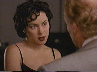 Tuhaf İlişkiler fotoğrafı