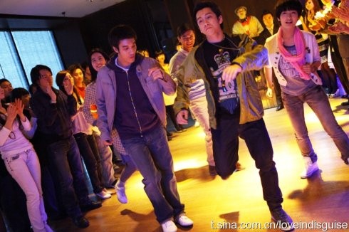 Love In Disguise Fotoğrafı