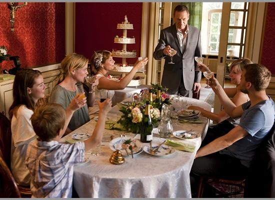 A Family Fotoğrafı