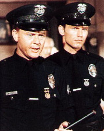 Adam-12 fotoğrafı