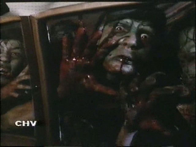 Demons 2 Fotoğrafı