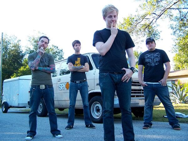 Between The Devil And The Deep Blue Sea fotoğrafı