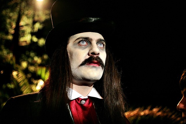 Kutsal Damacana: Dracoola Fotoğrafı