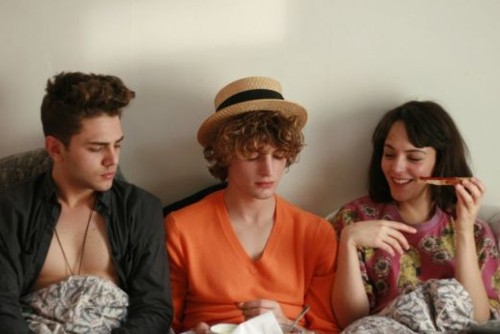 Annemi Öldürdüm fotoğrafı