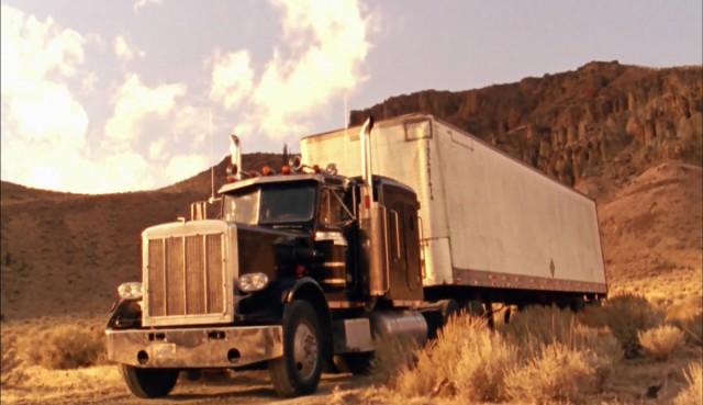 Asla Yabancılarla Oynama 2 Fotoğrafı