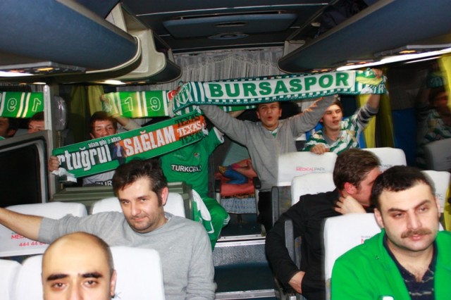 Adı Aşk Bu Eziyetin Fotoğrafı