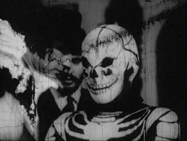 Kilink Uçan Adama Karşı fotoğrafı