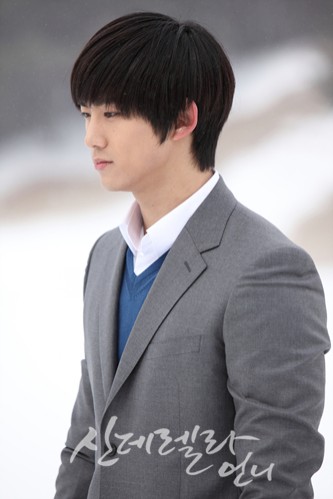 Sindirella'nın Üvey Ablası Fotoğrafı