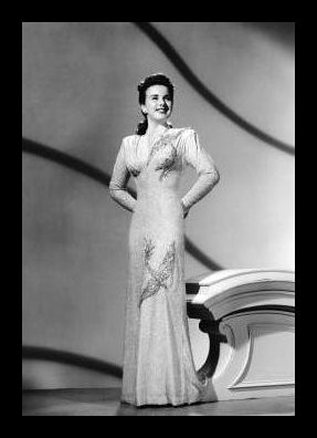 The Amazing Mrs. Holliday fotoğrafı