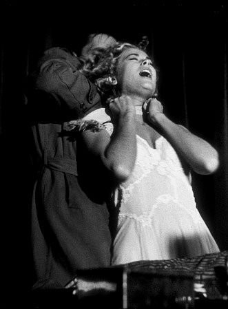 Cinayet Var Fotoğrafı