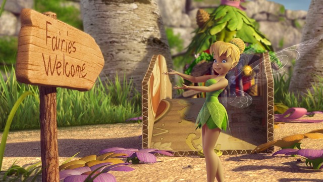 Tinker Bell ve Peri Kurtaran Fotoğrafı