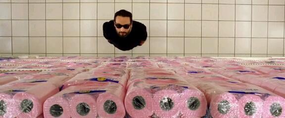 Senden Başka Fotoğrafı