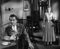 ıntrigue And Love fotoğrafı