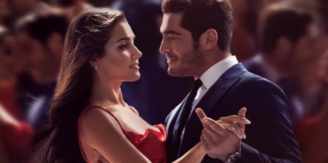 “Bambaşka Biri” Dizisi,  Londra’dan En İyi Dizi Ödülünü Kazandı!