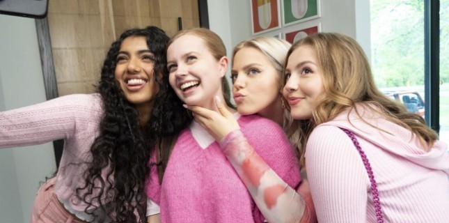 "Mean Girls" ABD Box Office'de Liderliğini Sürdürüyor!
