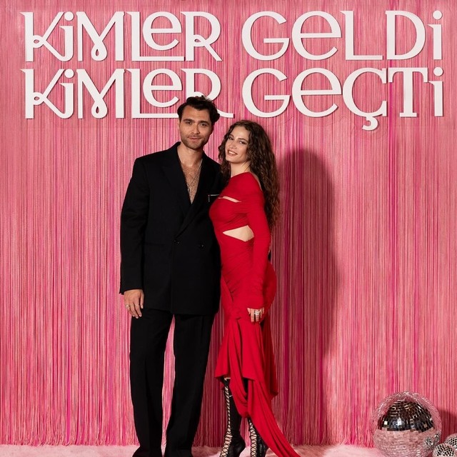 Hakan Kurtaş ve Serenay Sarıkaya