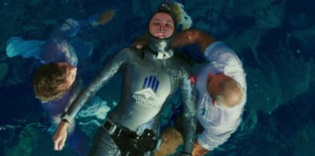 "Holding" Dizisi Yolda!