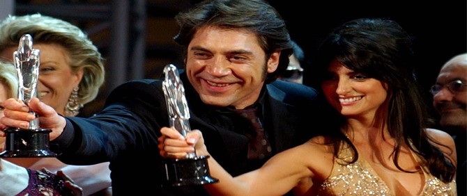 Penelope Cruz ve Javier Bardem Evlendiler!