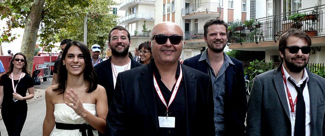 Çoğunluk, Venedik’te Geleceğin Aslanı Ödülünü Kazandı