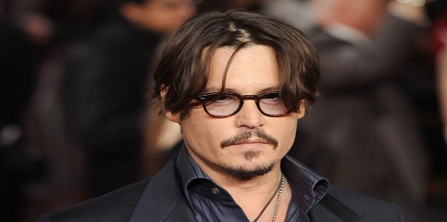 Johnny Depp Kaybetmeye Devam Ediyor