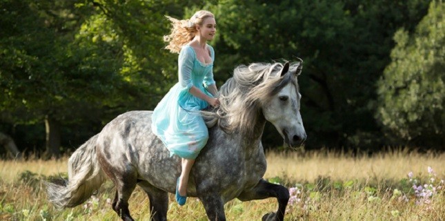 Cinderella Filminin Tanıtım Fragmanı Yayınlandı