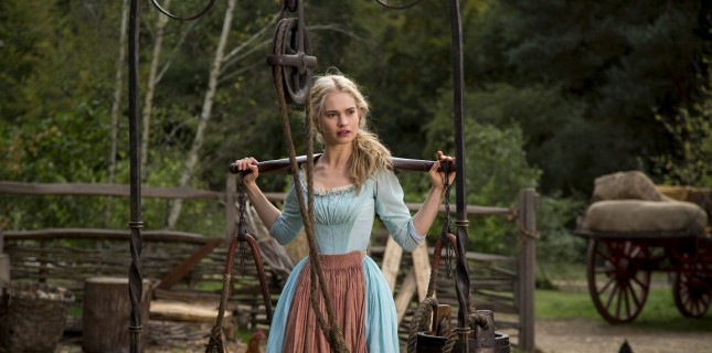 Sindirella'nın Disney Uyarlaması 2015'te Geliyor