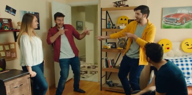 Gişede zirveye yerleşti: Enes Batur Hayal mi Gerçek mi?