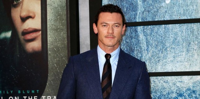 Luke Evans Netflix Komedisi Murder Mystery'e Katıldı