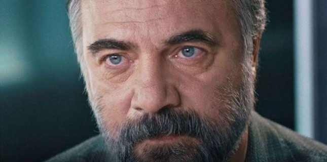 Oktay Kaynarca, "Eşkıya Dünyaya Hükümdar Olmaz" ile Seul Uluslararası Drama Ödülleri'nde Aday Gösterildi!