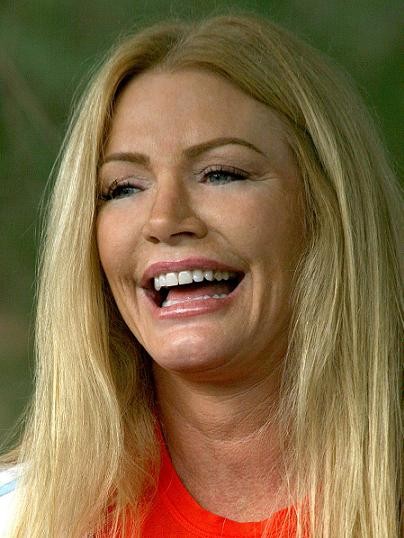 Shannon Tweed Fotoğrafı