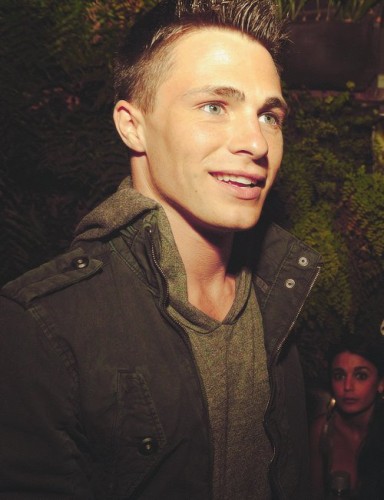 Colton Haynes Fotoğrafı