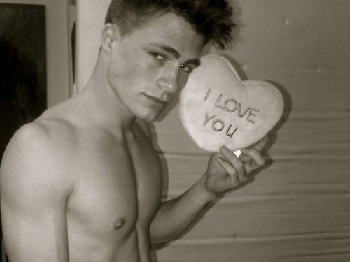 Colton Haynes Fotoğrafı
