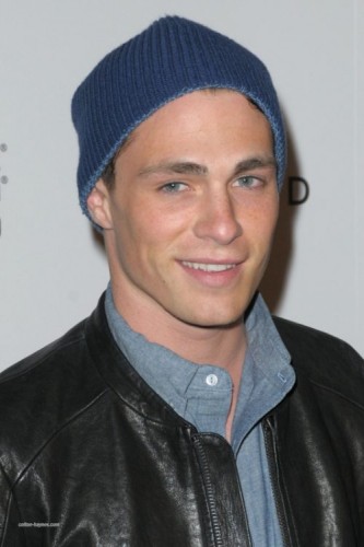 Colton Haynes Fotoğrafı