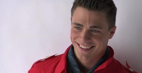 Colton Haynes Fotoğrafı