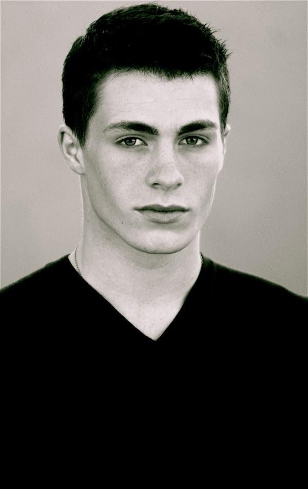 Colton Haynes Fotoğrafı