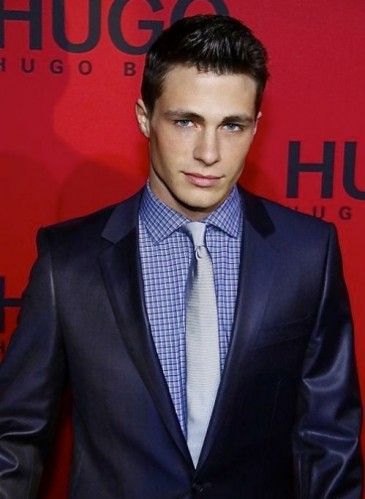 Colton Haynes Fotoğrafı