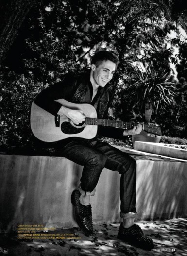 Colton Haynes Fotoğrafı