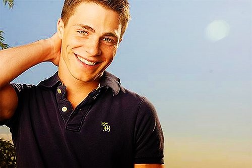 Colton Haynes Fotoğrafı