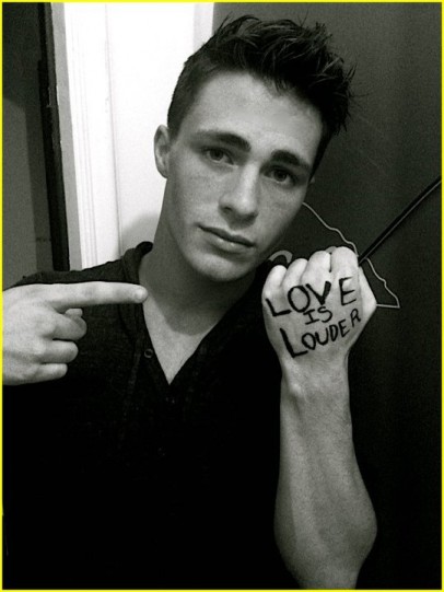 Colton Haynes Fotoğrafı