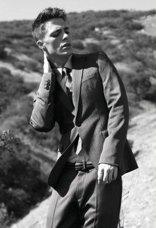 Colton Haynes Fotoğrafı