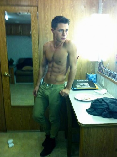 Colton Haynes Fotoğrafı