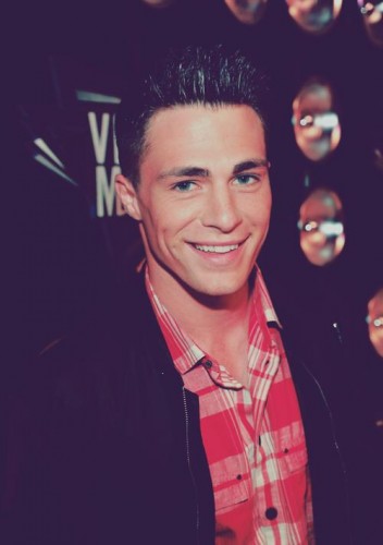 Colton Haynes Fotoğrafı