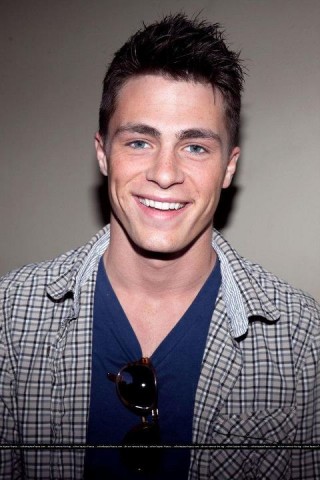 Colton Haynes Fotoğrafı