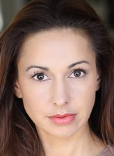 Claire Ross-Brown fotoğrafı