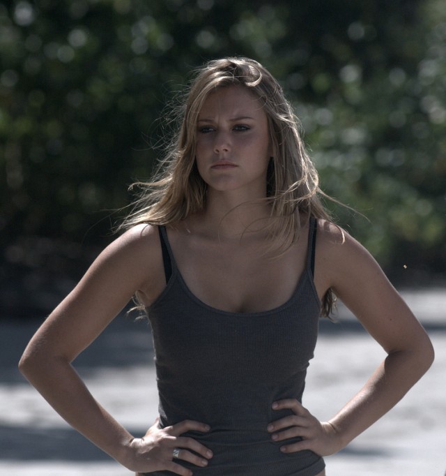 Julianna Guill fotoğrafı