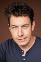 John Ross Bowie fotoğrafı