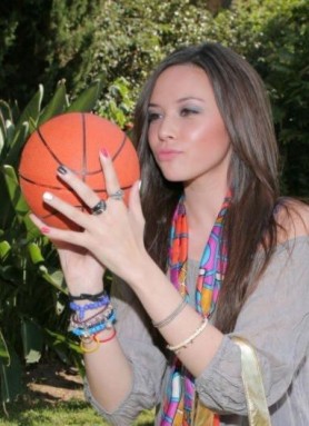 Malese Jow fotoğrafı
