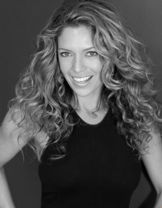 Leilani Sarelle Fotoğrafı